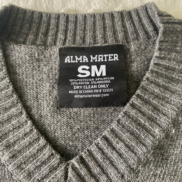 Ohio State Buckeyes Women’s Script Grey Sweater - Picture 4 of 8